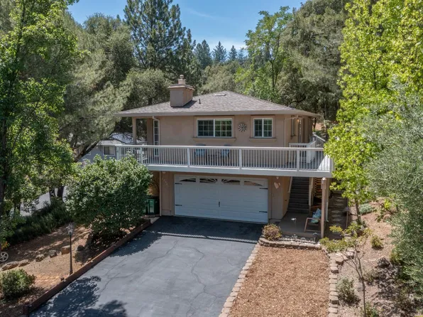 22561 Sunset Ridge Dr, Auburn, CA 95602