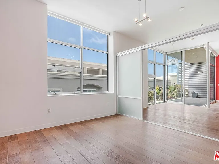 4080 Glencoe Ave #407 — Photo 16