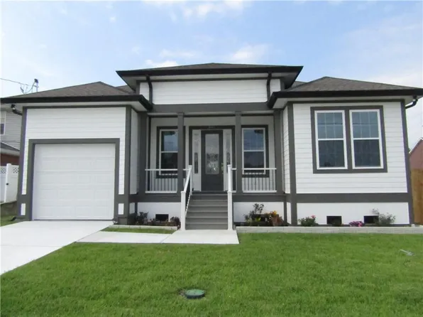 3641 Edgewood Ct, Westwego, LA 70094