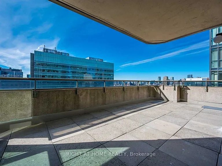 750 Bay St #2306 — Photo 22