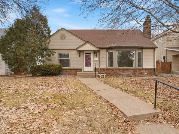 1489 Hoyt Ave W, Falcon Heights, MN 55108