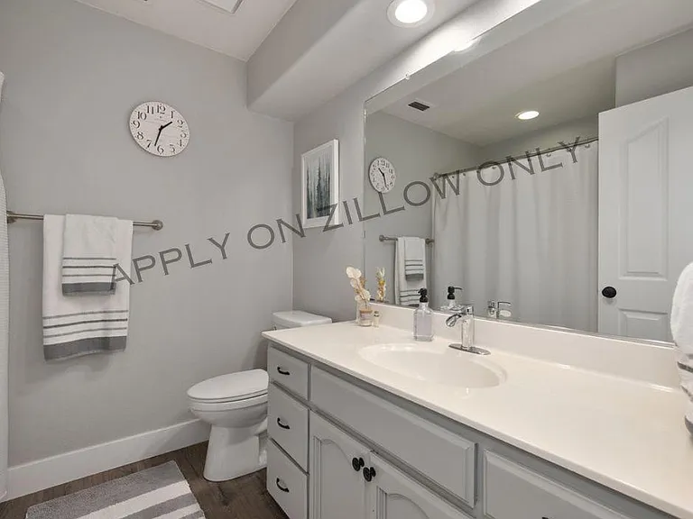 3319 Chapelle Dr — Photo 18