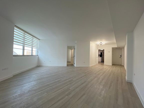 4th image of 905 Brickell Bay Dr APT 1621