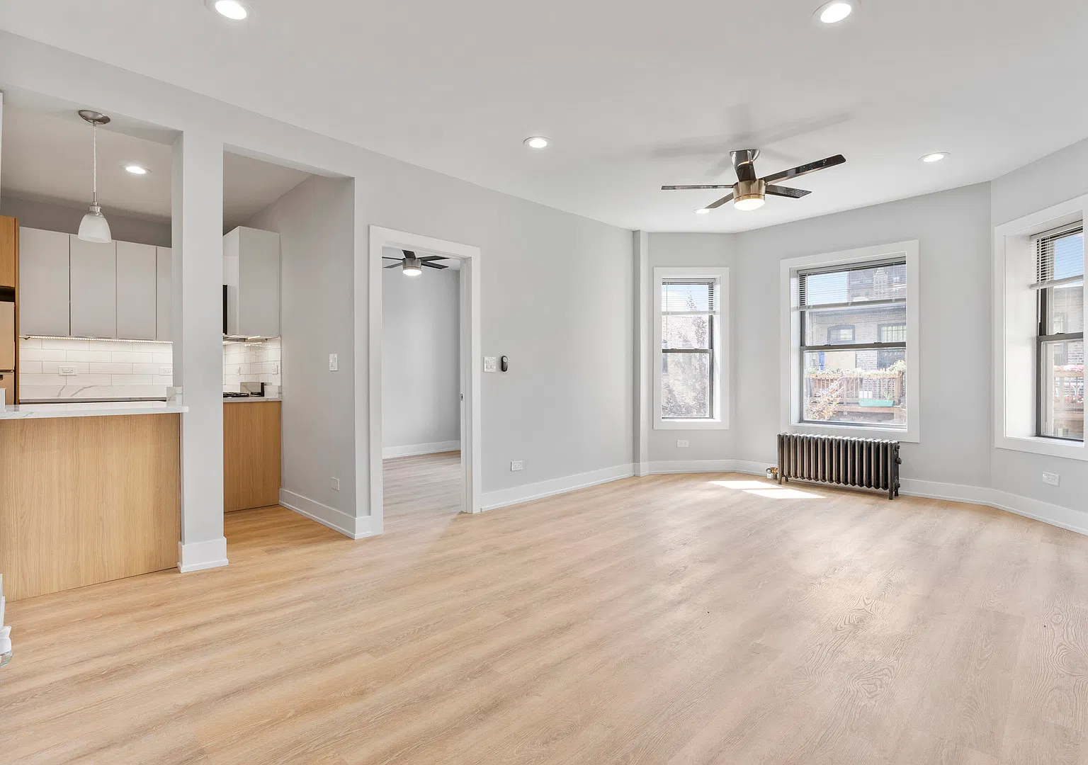 2 bed, $2,212 — Photo 2