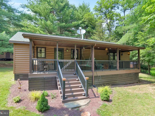 87 Bickle Dr, East Waterford, PA 17021