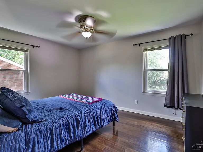 8651 Wicklow Ave — Photo 15