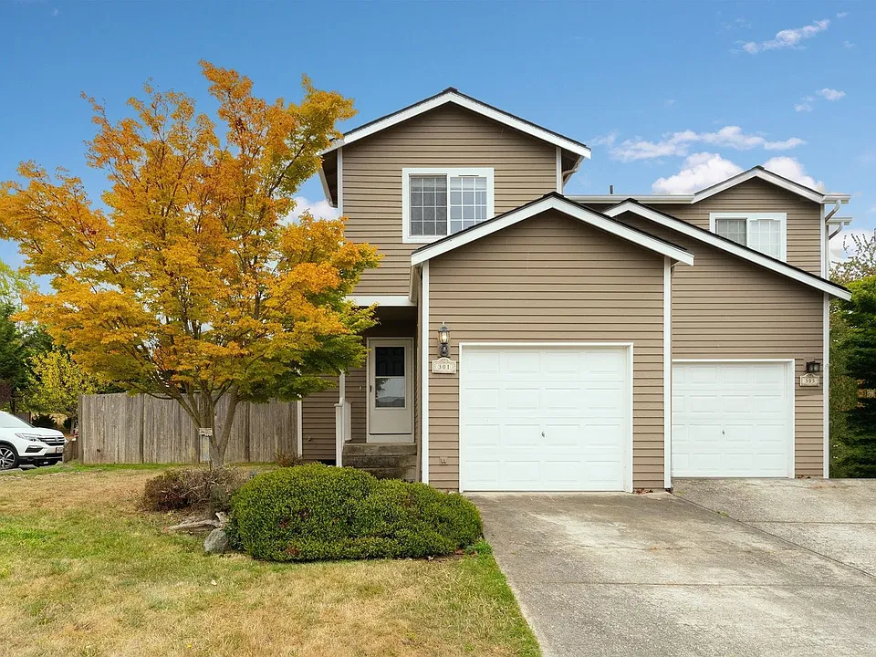 301 NW Capstan Ct