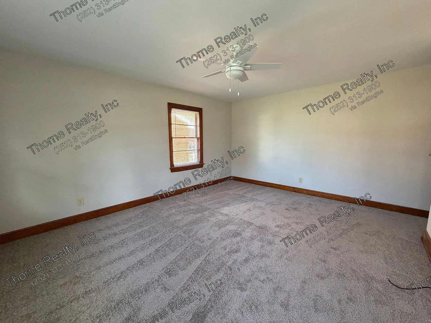 3 bed, 1.0 bath, 1120 sqft, $995 — Photo 2