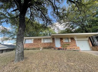 1233 Carla Dr, Denison, TX 75020
