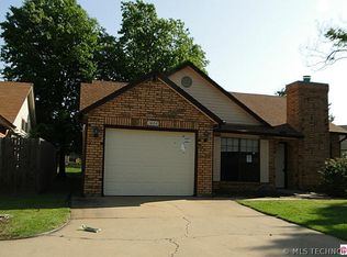 1606 W Gary St, Broken Arrow, OK 74012