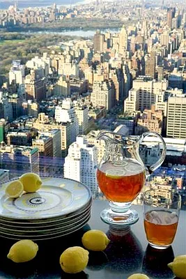 Sold by Domus Realty | media 19