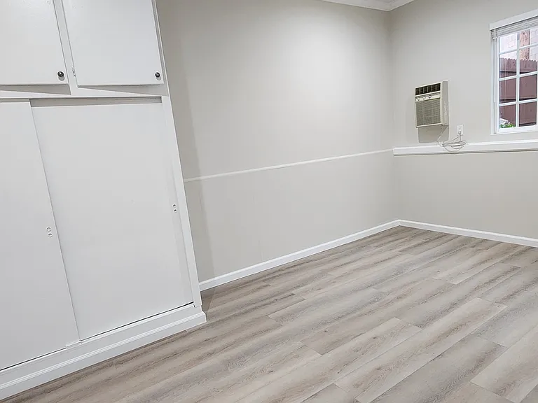 2813 Mary St #1/2 — Photo 18