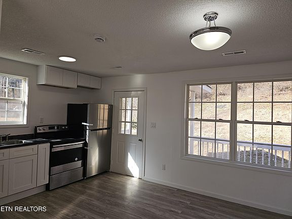 4th image of 1093 Old Bell High Rd