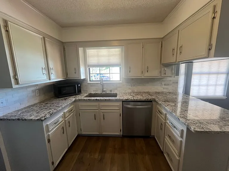 8033 Weehunt Ct — Photo 8