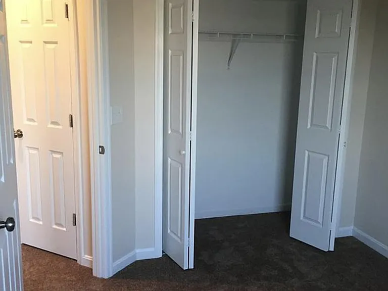 707 Blossom Dr — Photo 12