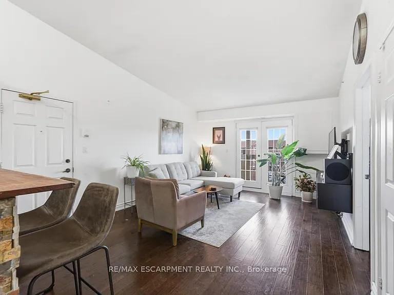 4013 Kilmer Dr #410 — Photo 2