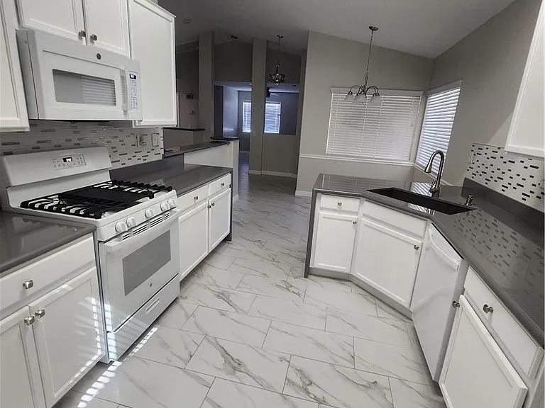 3116 Fontana Colony Ct — Photo 4