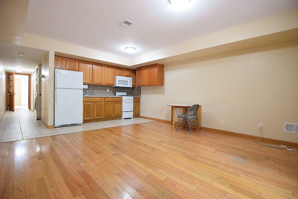 1st image of 90 Pelican Cir #A