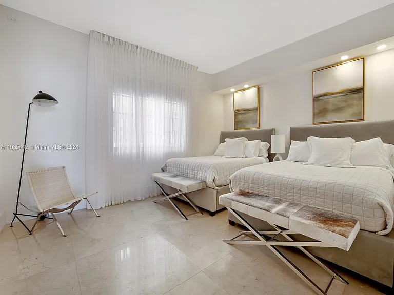 19223 Fisher Island Dr #19223 — Photo 26
