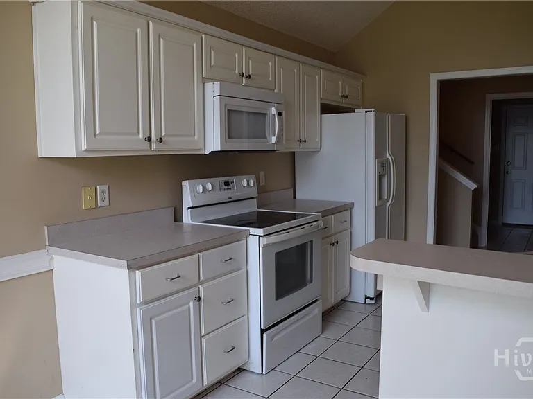 63 Edie Ct — Photo 7