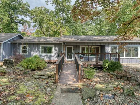 39 Windsong Ln, Eureka Springs, AR 72631