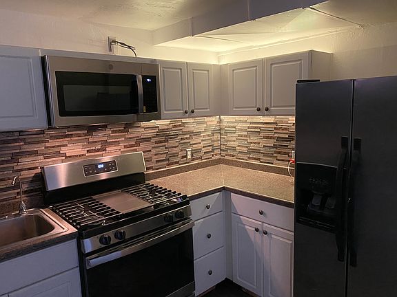 2nd image of 444 N Bannock St #3
