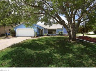 228 SW 26th Ter, Cape Coral, FL 33914