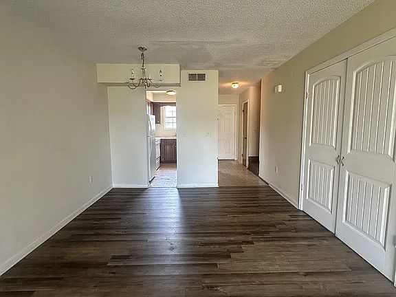 4th image of 119 Lari Ln #B