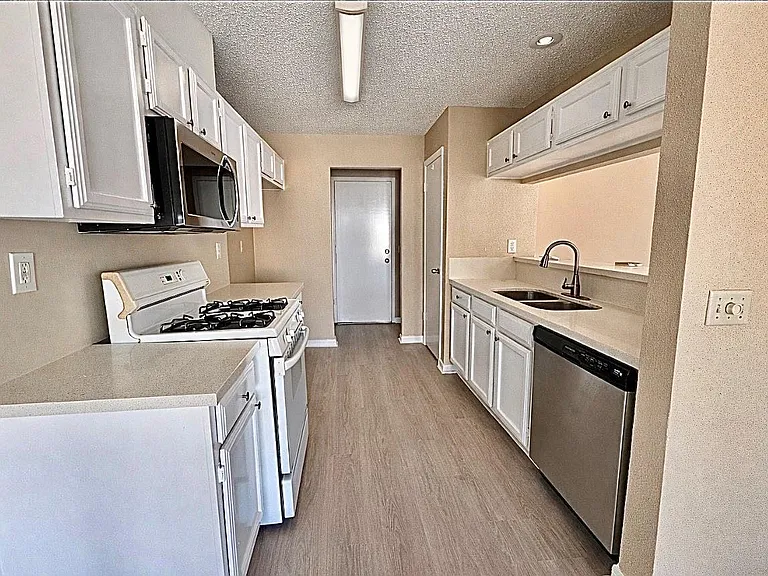 3519 Cabin Pl — Photo 11