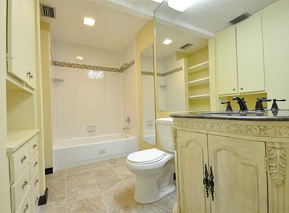 5th image of 3626 Prescott Ave APT A