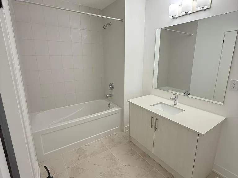 49 Flan Blvd — Photo 10