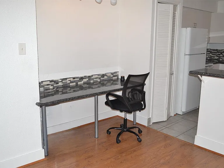 12100 Melville Dr #206B — Photo 10