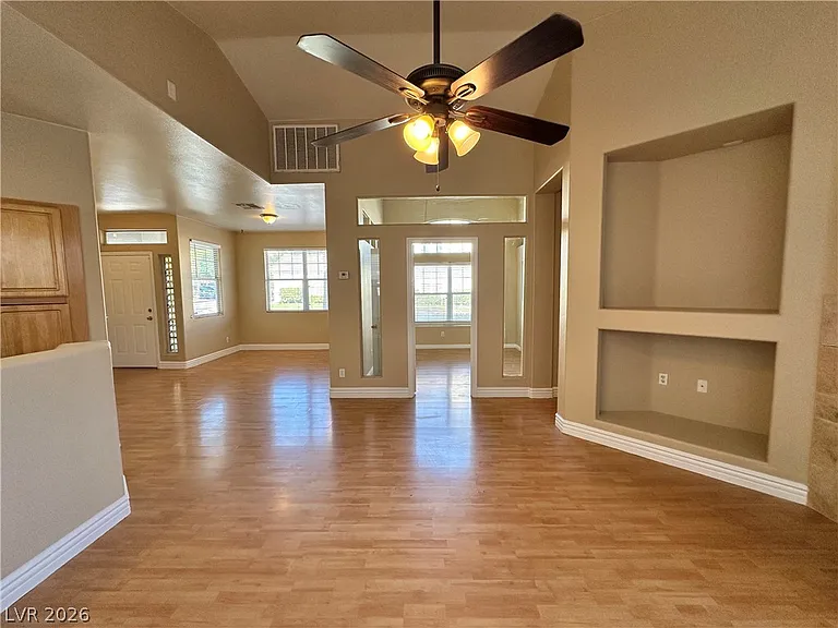 8033 Arcadian Ln — Photo 8