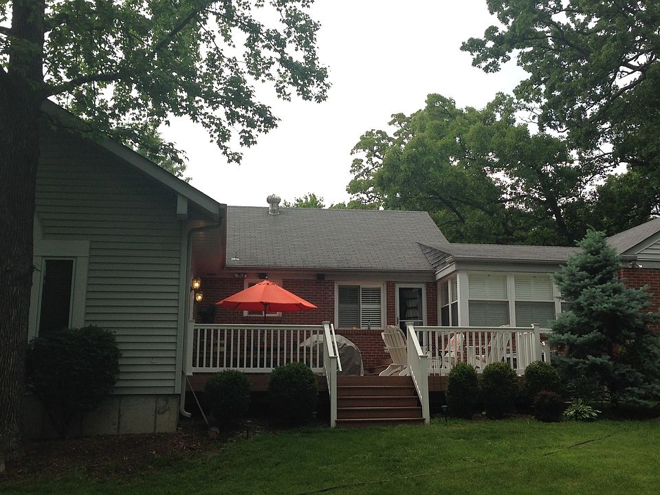 1st image of 13 Taylor Woods Dr