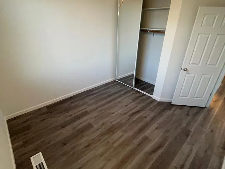5041 Winterglen Way — Photo 33