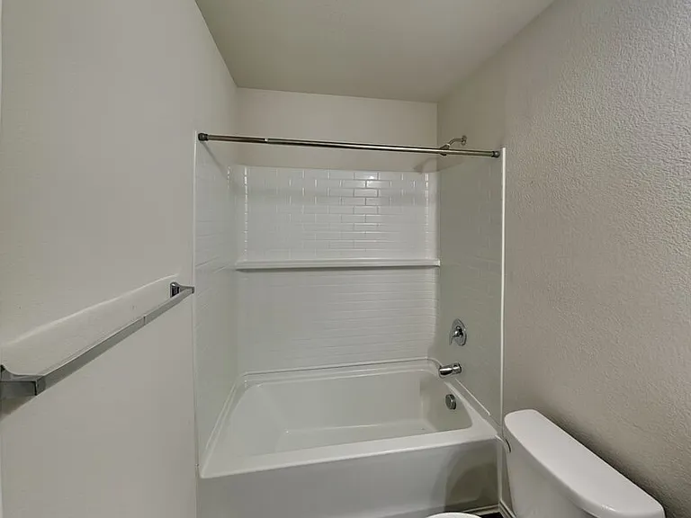 16009 Rein Ave — Photo 14