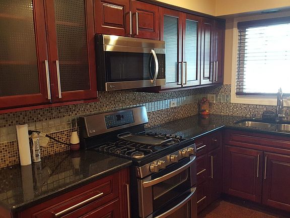 4th image of 171 Basswood Dr
