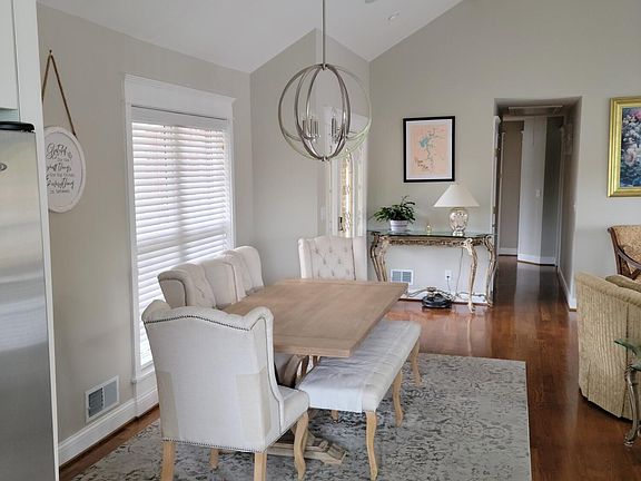 3rd image of 3208 Vale Wood Ct