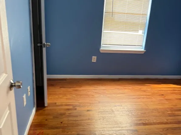 194 S 8th St #1, Newark, NJ 07103