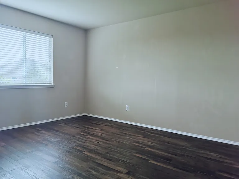 4344 Silverwood Trl — Photo 9
