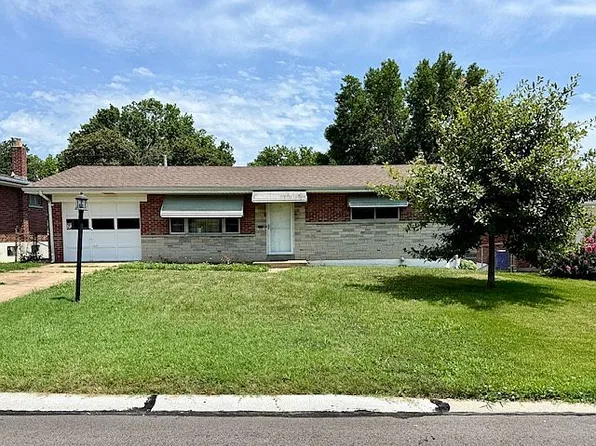 317 Earlsfield Ln, Saint Louis, MO 63125