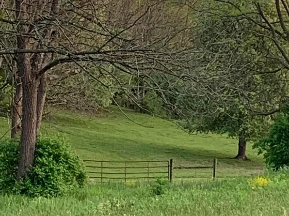 900 Stewarts Ln N, Danville, KY 40422