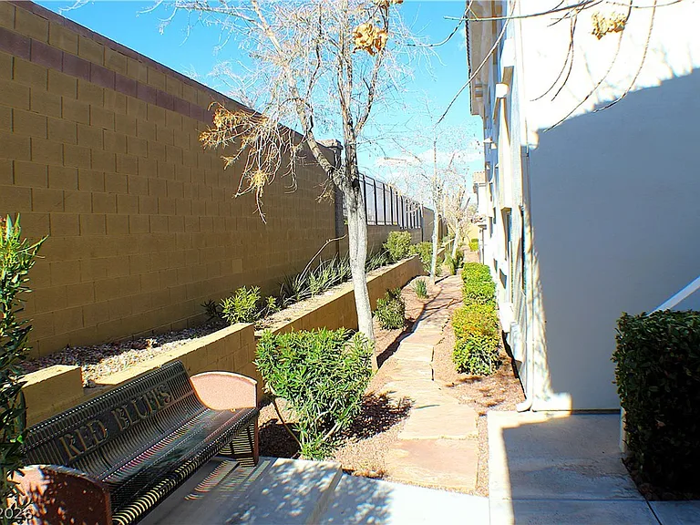 1531 Ruby Cliffs Ln #102 — Photo 20
