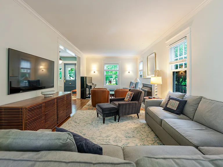 3906 Ingomar St NW — Photo 1
