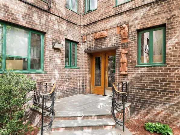 1594 Unionport Road #2F, Bronx, NY 10462