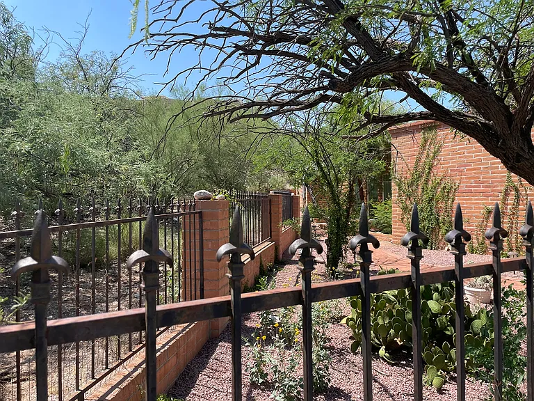 5830 E Calle Del Ciervo — Photo 63
