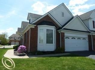 41860 Brownstone Dr #1, Novi, MI 48377