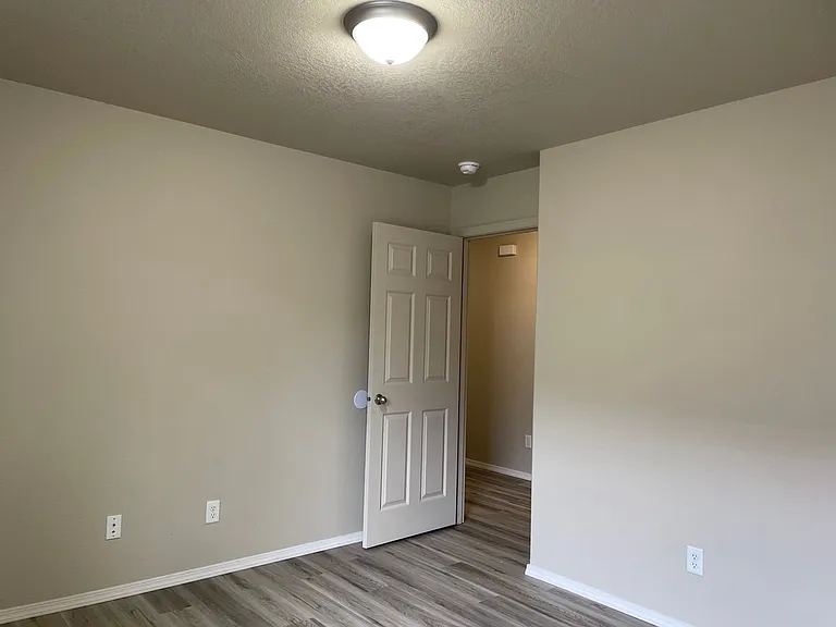 3564 Avenue G — Photo 19