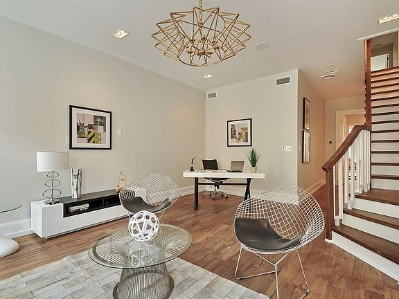5th image of 122 E 101st St