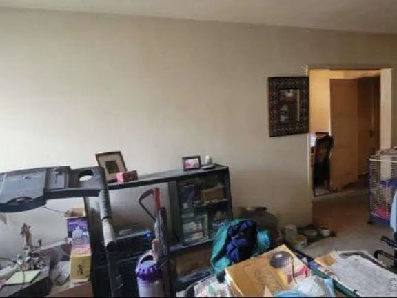 3rd image of 3704 Collis Ave